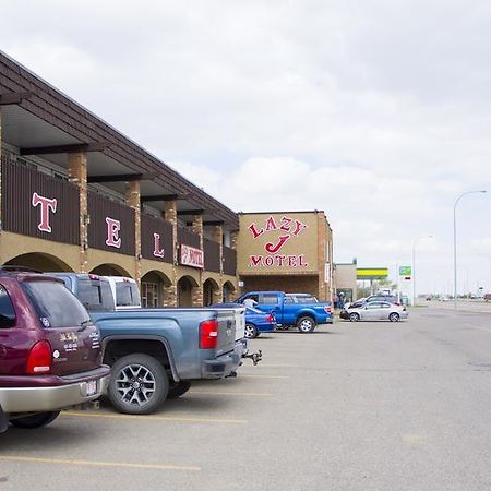 Lazy J Motel Claresholm Extérieur photo